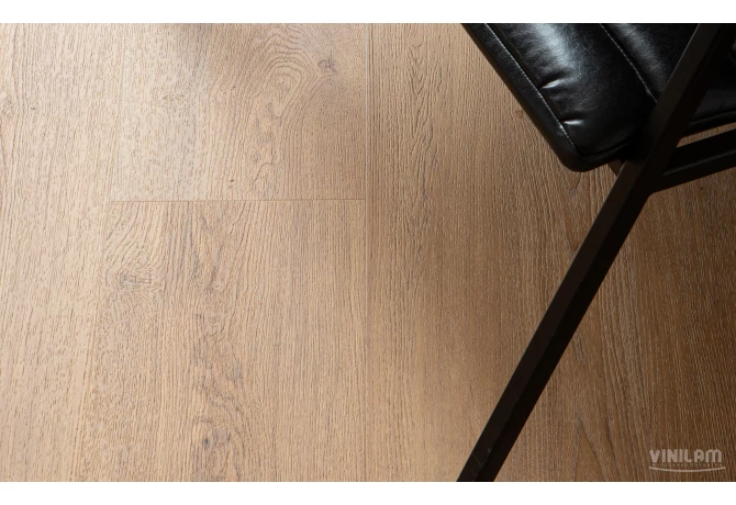 Кварц-винил Дуб Гранада (1227*232*2,5 мм) — купить в Тюмени