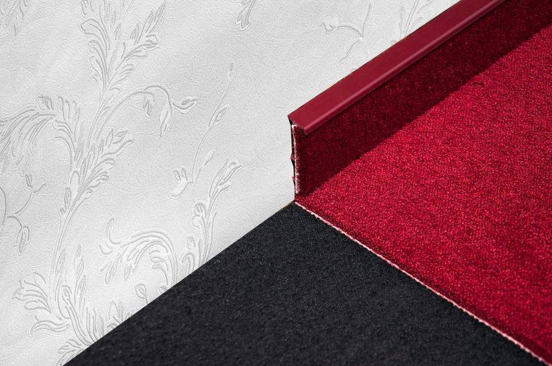 Плинтус для ковролина "Korner" Listwa бордо (2500*13,8*50 мм) — купить в Тюмени