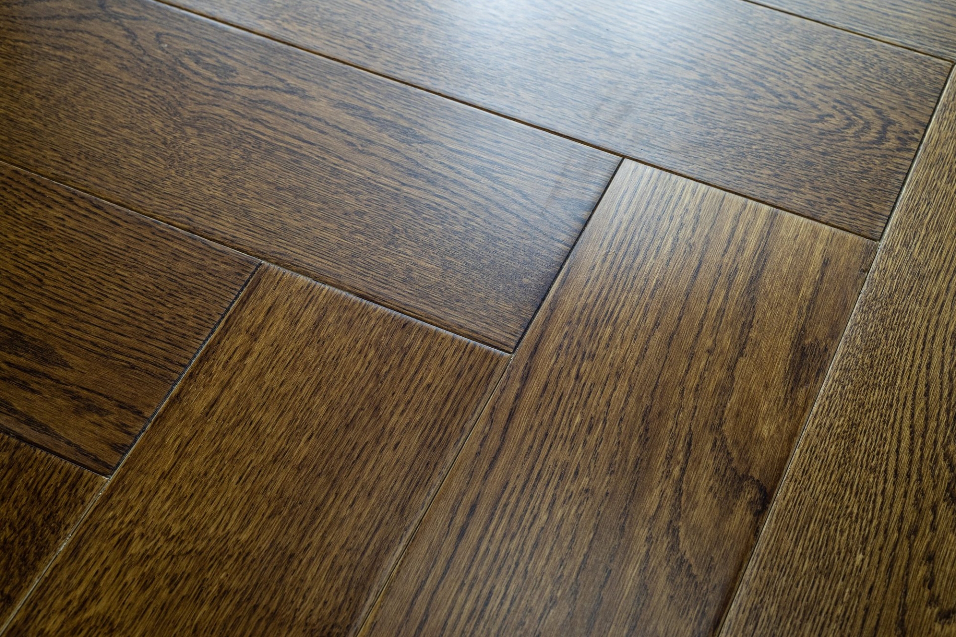 Инженерный паркет «Damy Floor» Ореховый (укладка елочкой) — купить в Тюмени