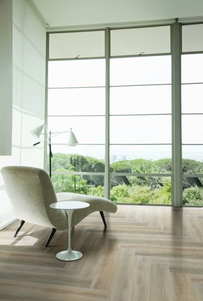 Кварцвиниловая плитка "LG" Орешник классический (1200*180*2 мм) — купить в Тюмени